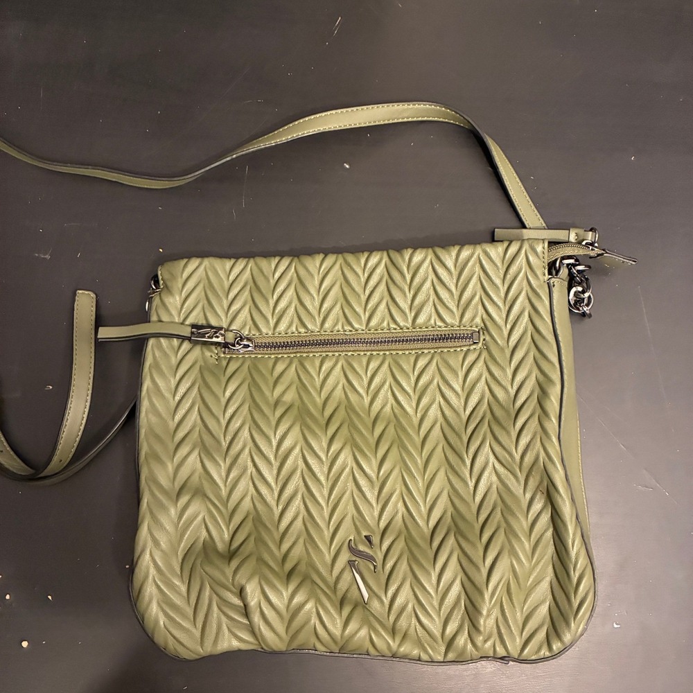 Simply Vera Vera Wang Olive Green Chevron Quilted Crossbody Bag Gunmetal Pattern